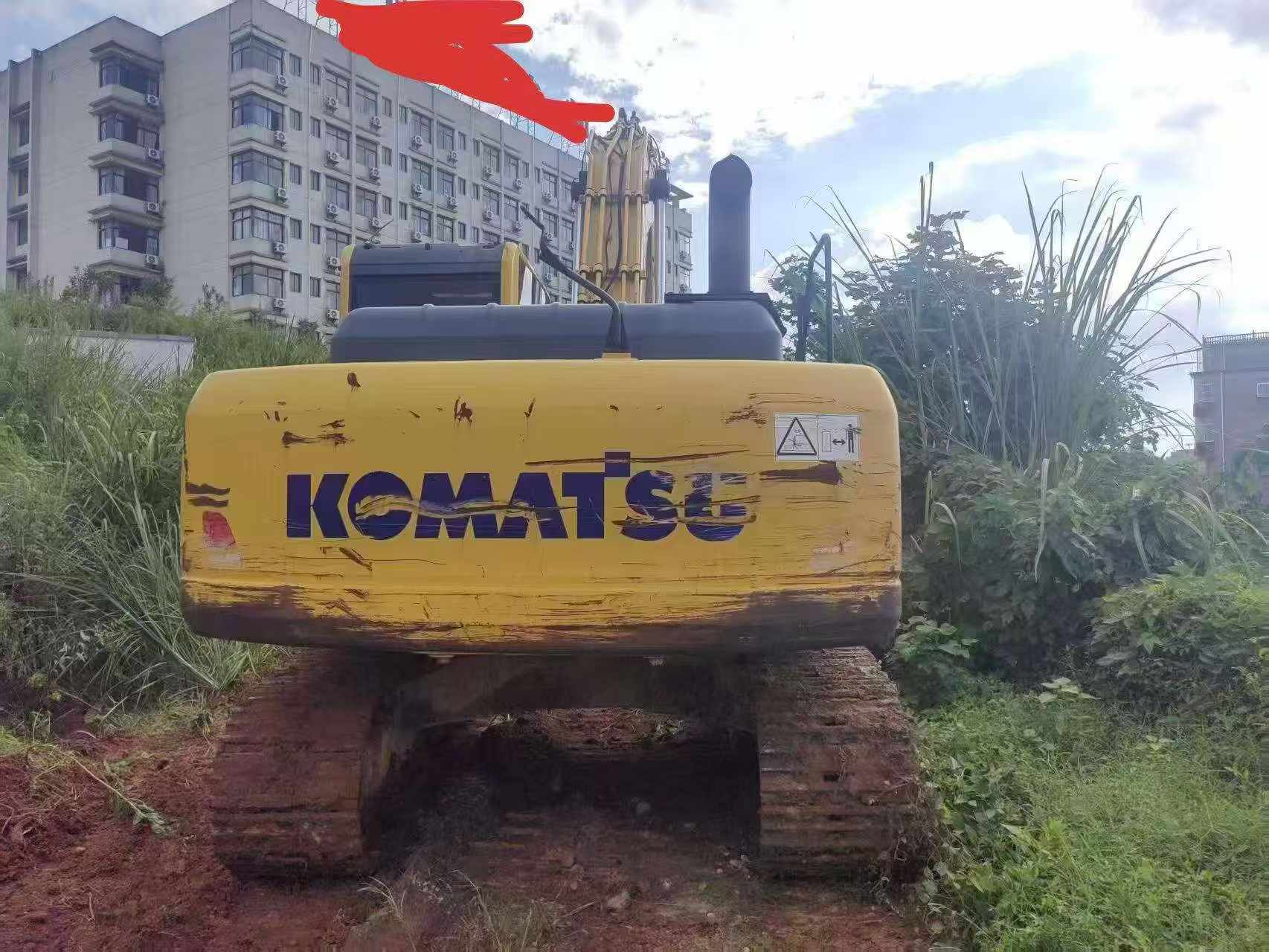Buy Komatsu PC200-8 Used Excavator / 3