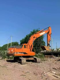 Buy Doosan DH215-9 Used Excavator / 2 Buy Doosan DH215-9 Used Excavator / 2