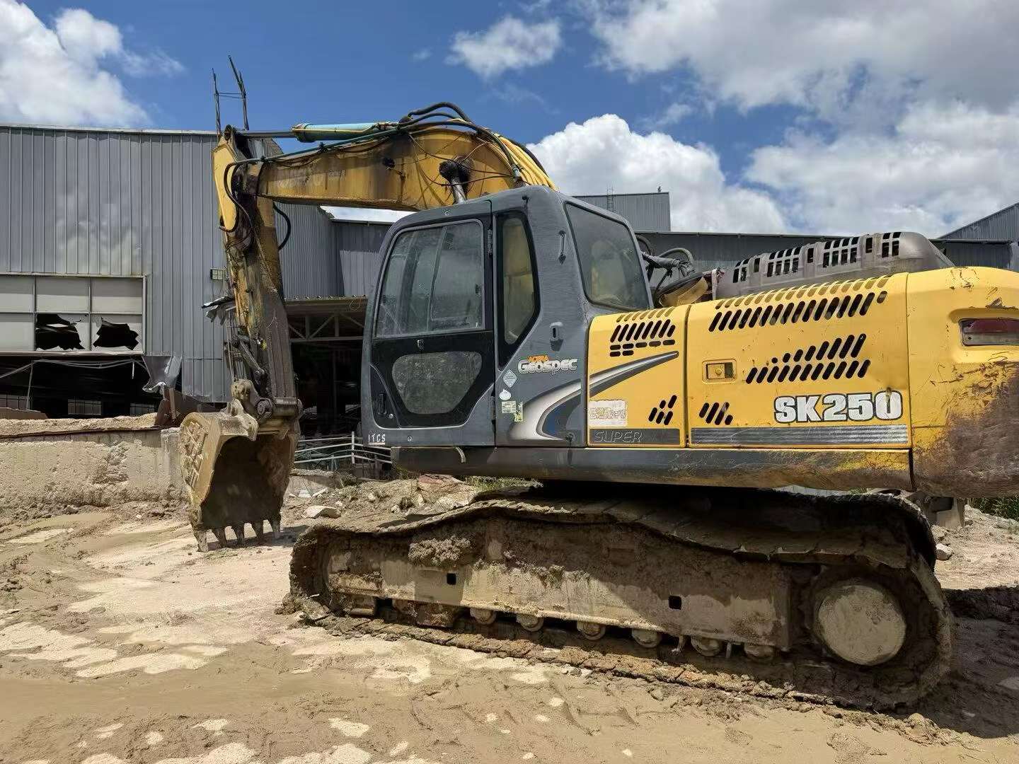 Buy Kobelco SK250 Used Excavator / 2 Buy Kobelco SK250 Used Excavator / 2