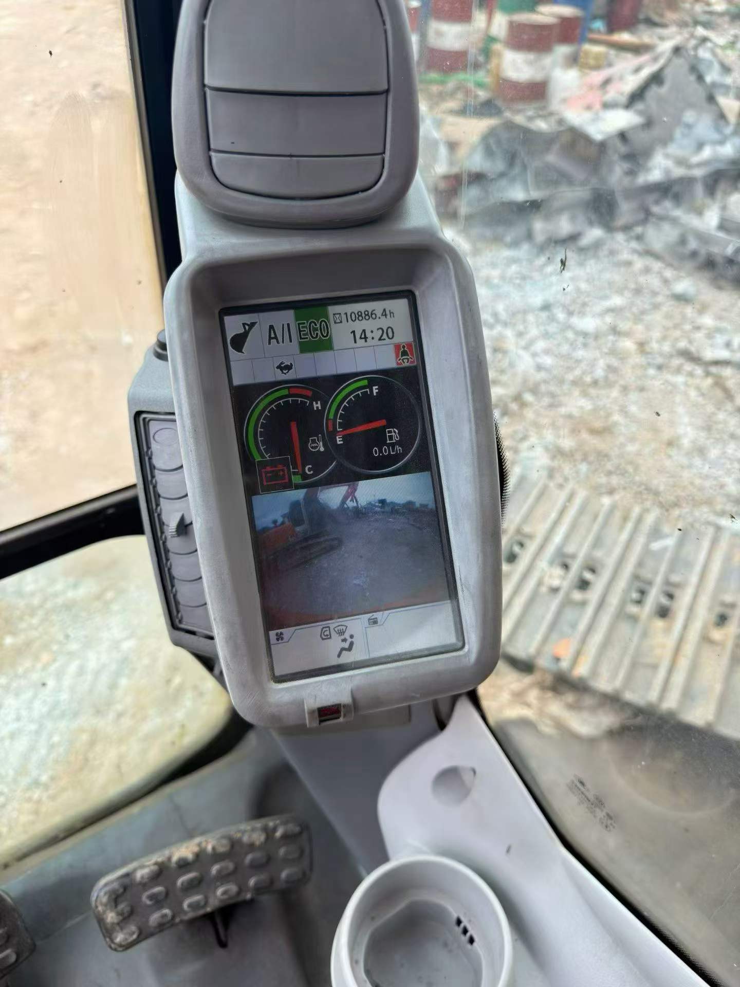Buy Hitachi ZH200-5A Used Excavator / 5