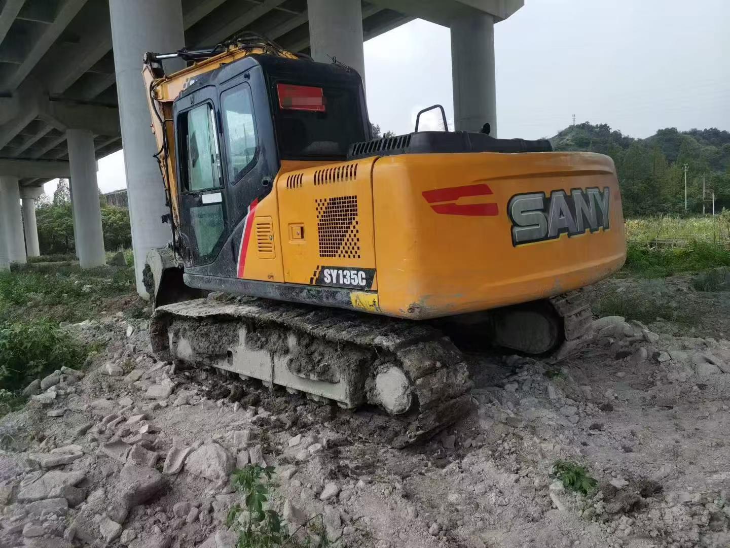 Buy Sany SY135 Used Excavator / 1