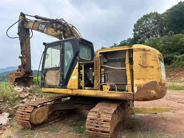 Buy Caterpillar 320A Used Excavator / 1