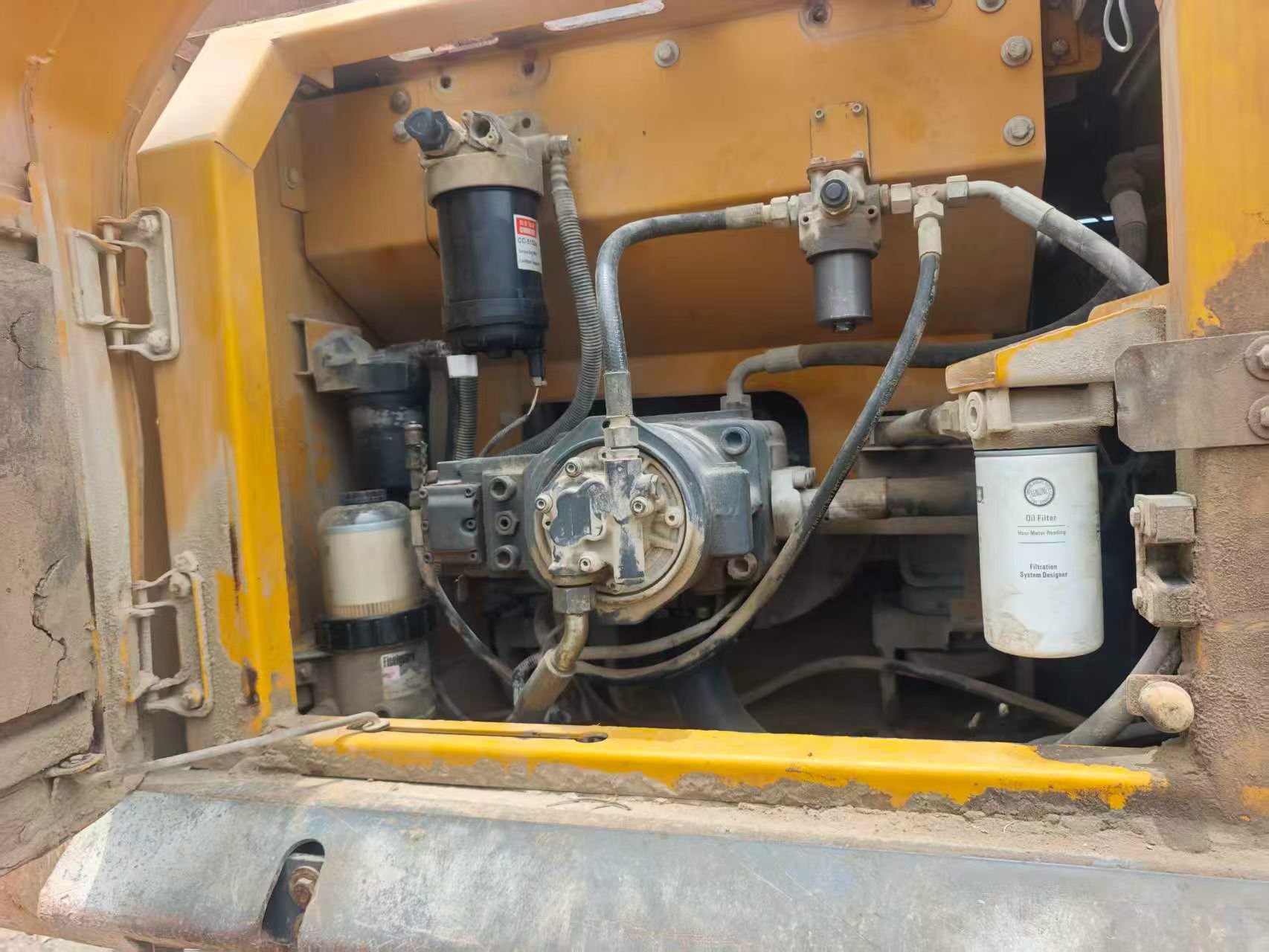 Compre Excavadora XCMG XE245D Usada / 2