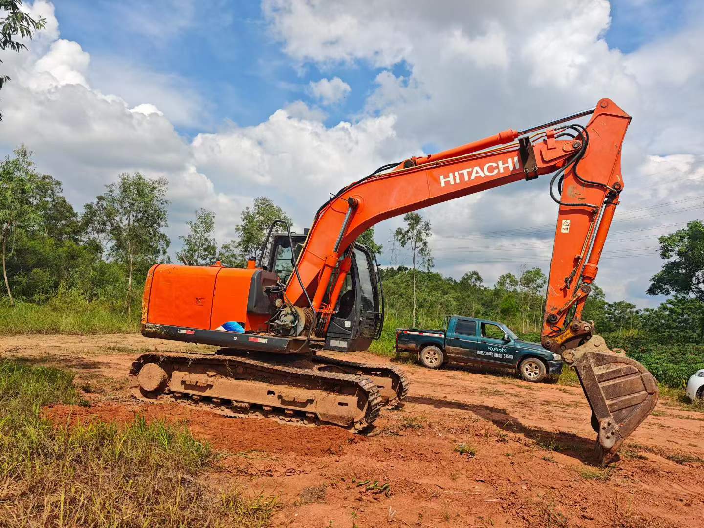 Buy Hitachi ZX130H Used Excavator / 2 Buy Hitachi ZX130H Used Excavator / 2