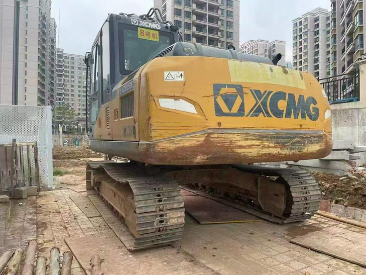 Buy XCMG XE135B Used Excavator / 1