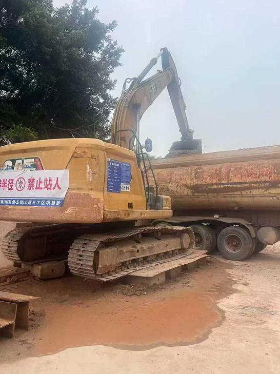Buy Caterpillar 320GC Used Excavator / 1