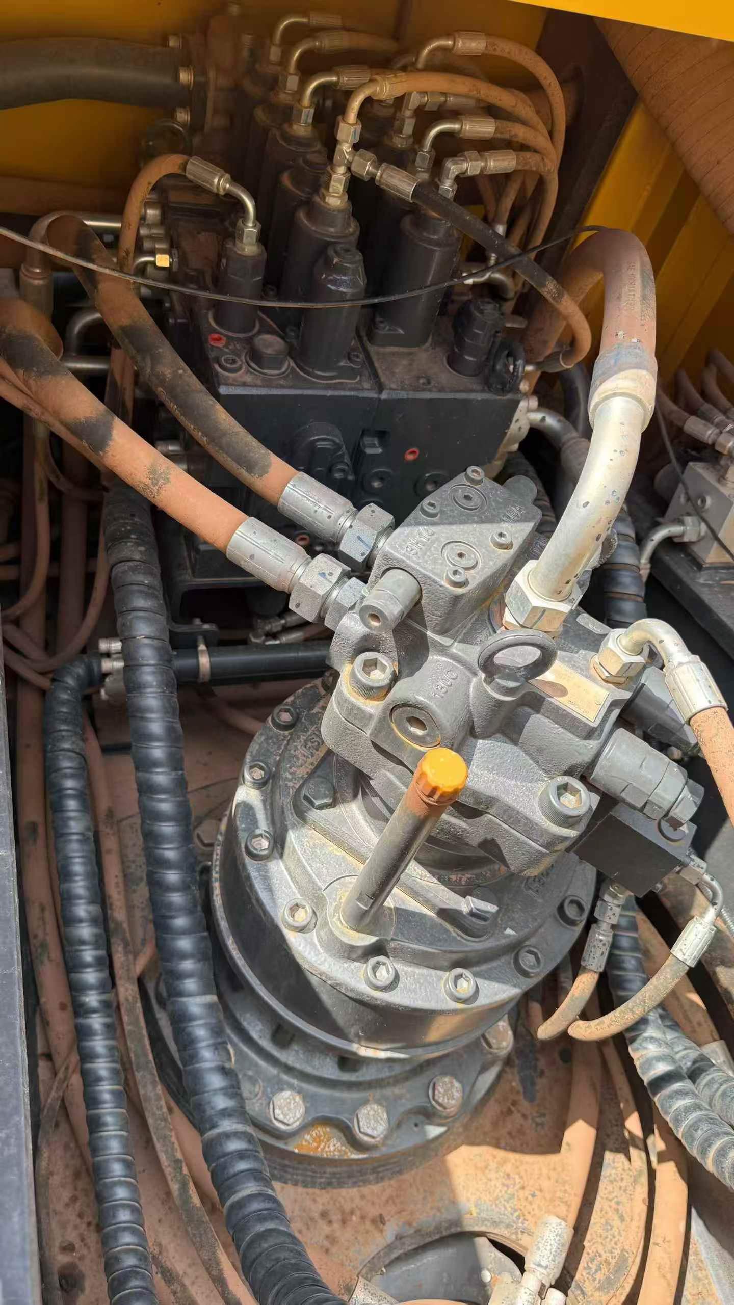 Compre Excavadora XCMG XE200 Usada / 7
