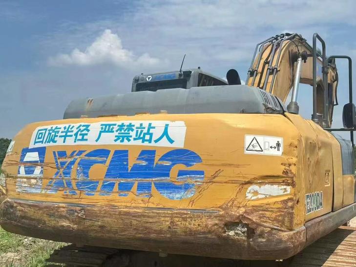 Buy XCMG XE200D Used Excavator / 1