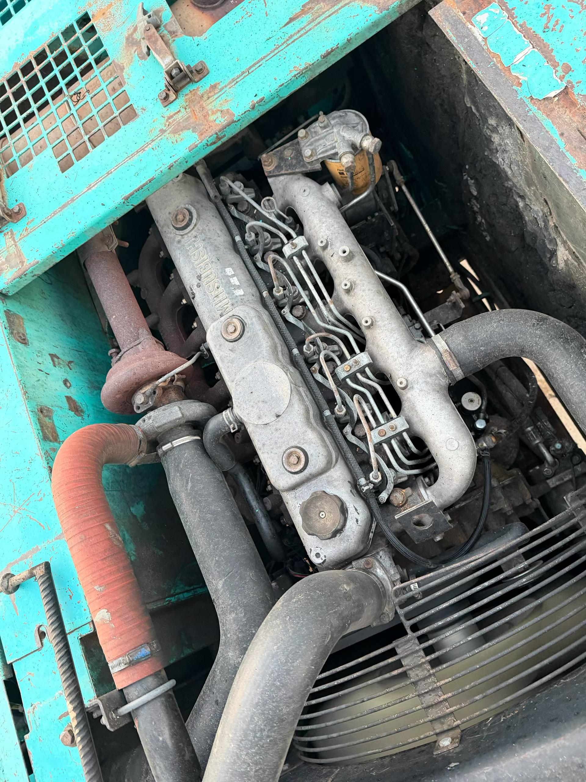 Buy Kobelco SK210-6E Used Excavator / 5 Buy Kobelco SK210-6E Used Excavator / 5