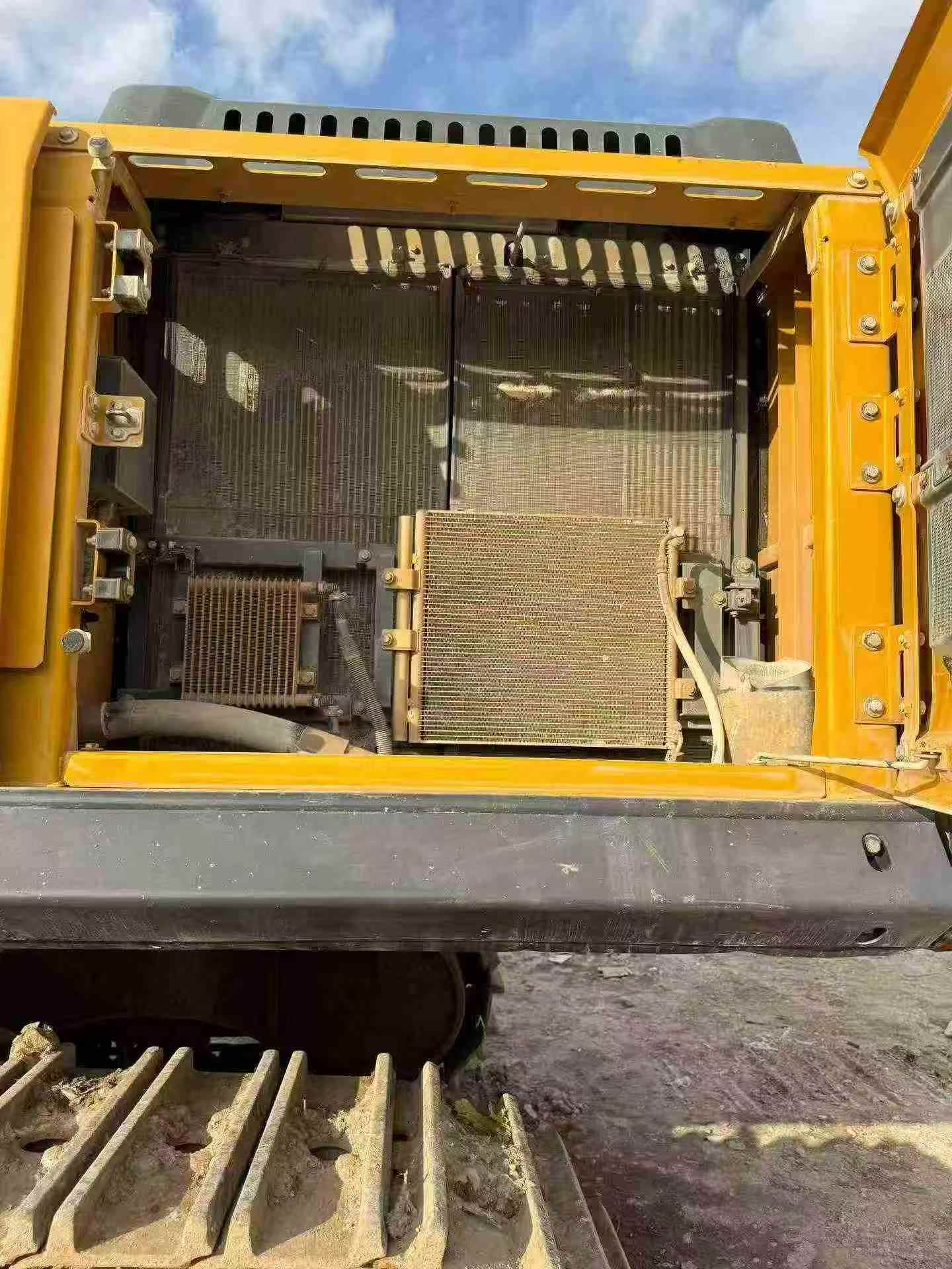 Buy XCMG XE380K Used Excavator / 4 Buy XCMG XE380K Used Excavator / 4
