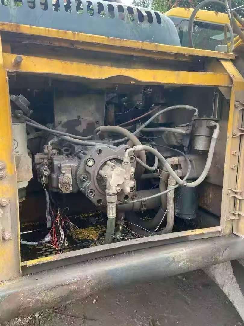 Buy Sany SY215C-8 Used Excavator / 5 Buy Sany SY215C-8 Used Excavator / 5