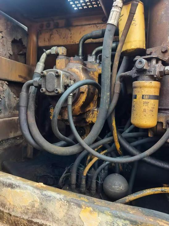 Buy Caterpillar 320B Used Excavator / 1