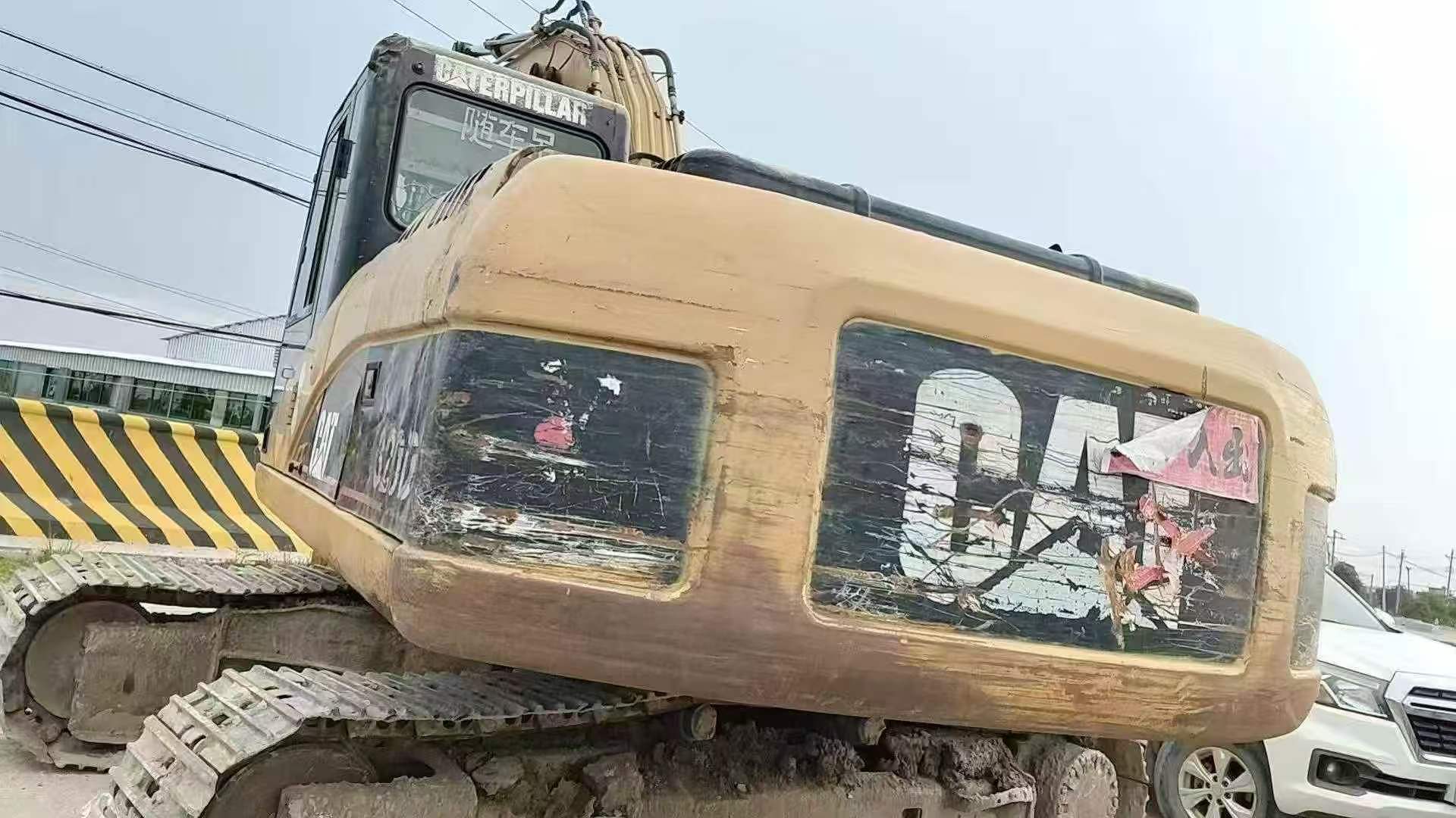 Buy Caterpillar 320D Used Excavator / 2 Buy Caterpillar 320D Used Excavator / 2