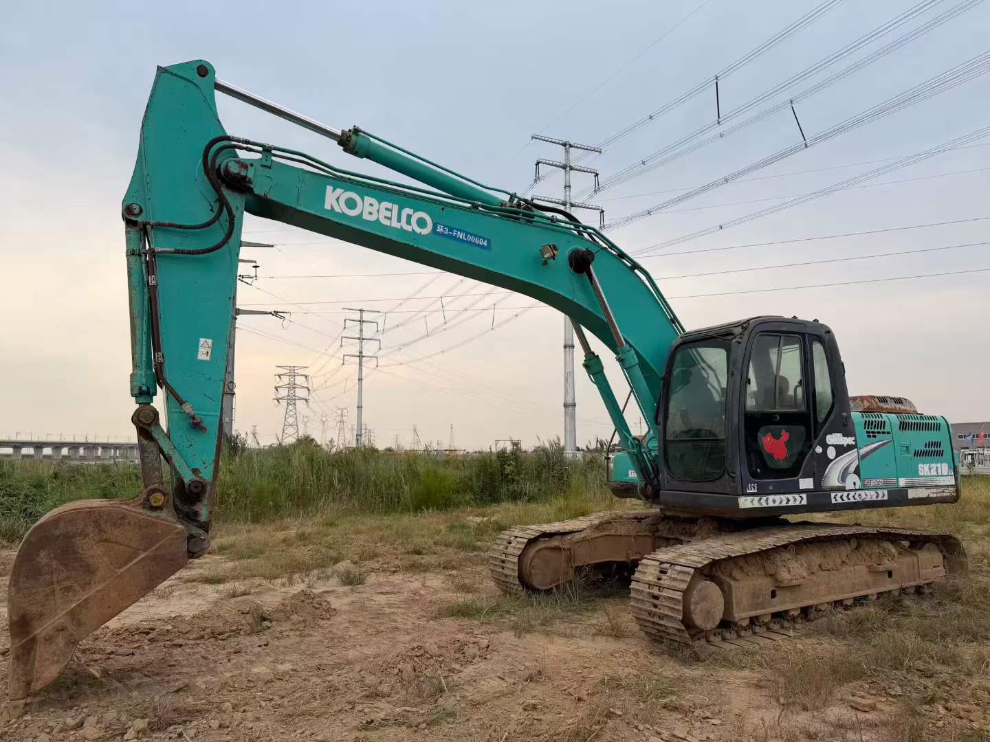 Buy Kobelco SK210 Used Excavator / 4