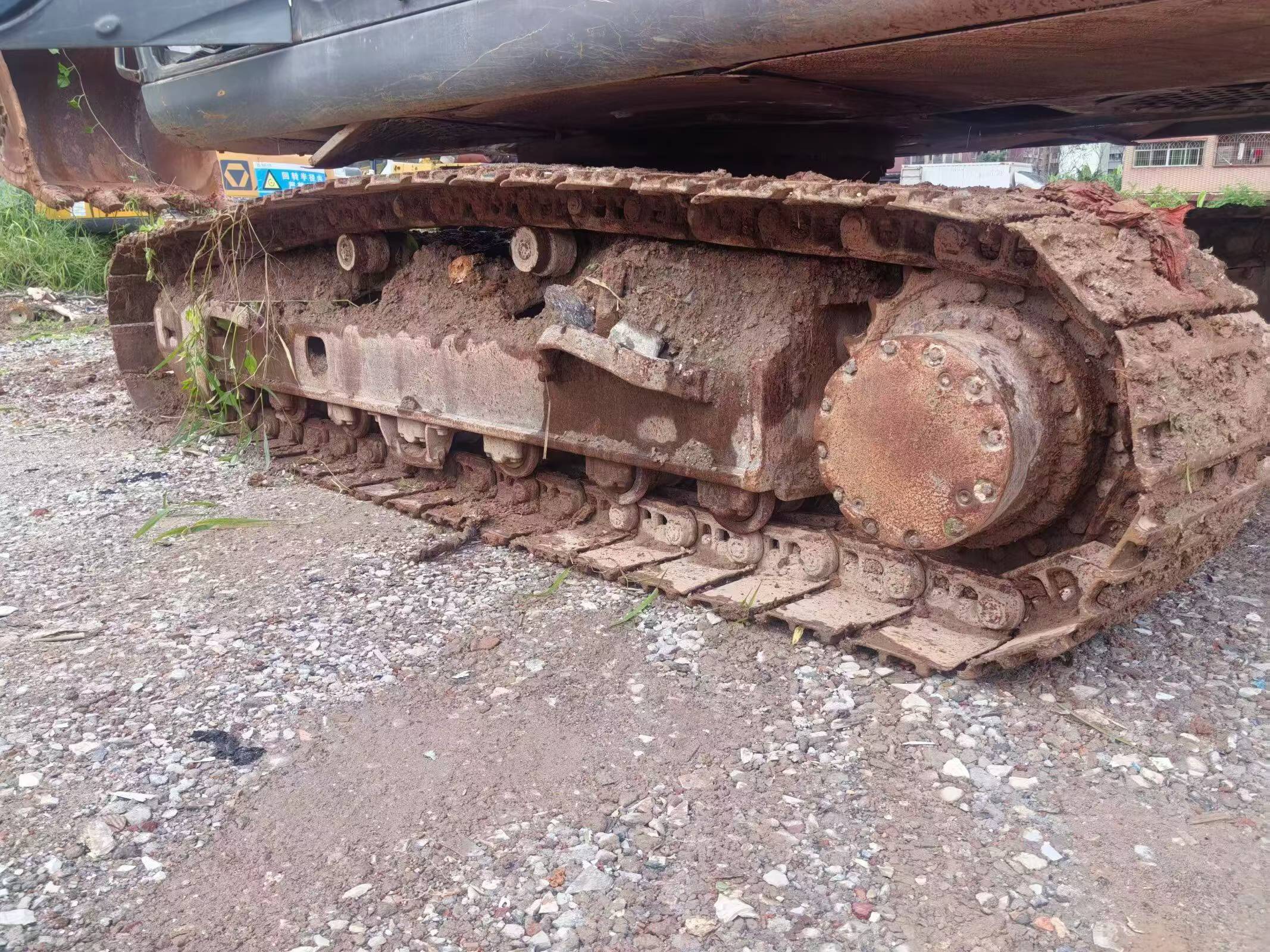 Buy Hitachi EX200-3 Used Excavator / 7 Buy Hitachi EX200-3 Used Excavator / 7