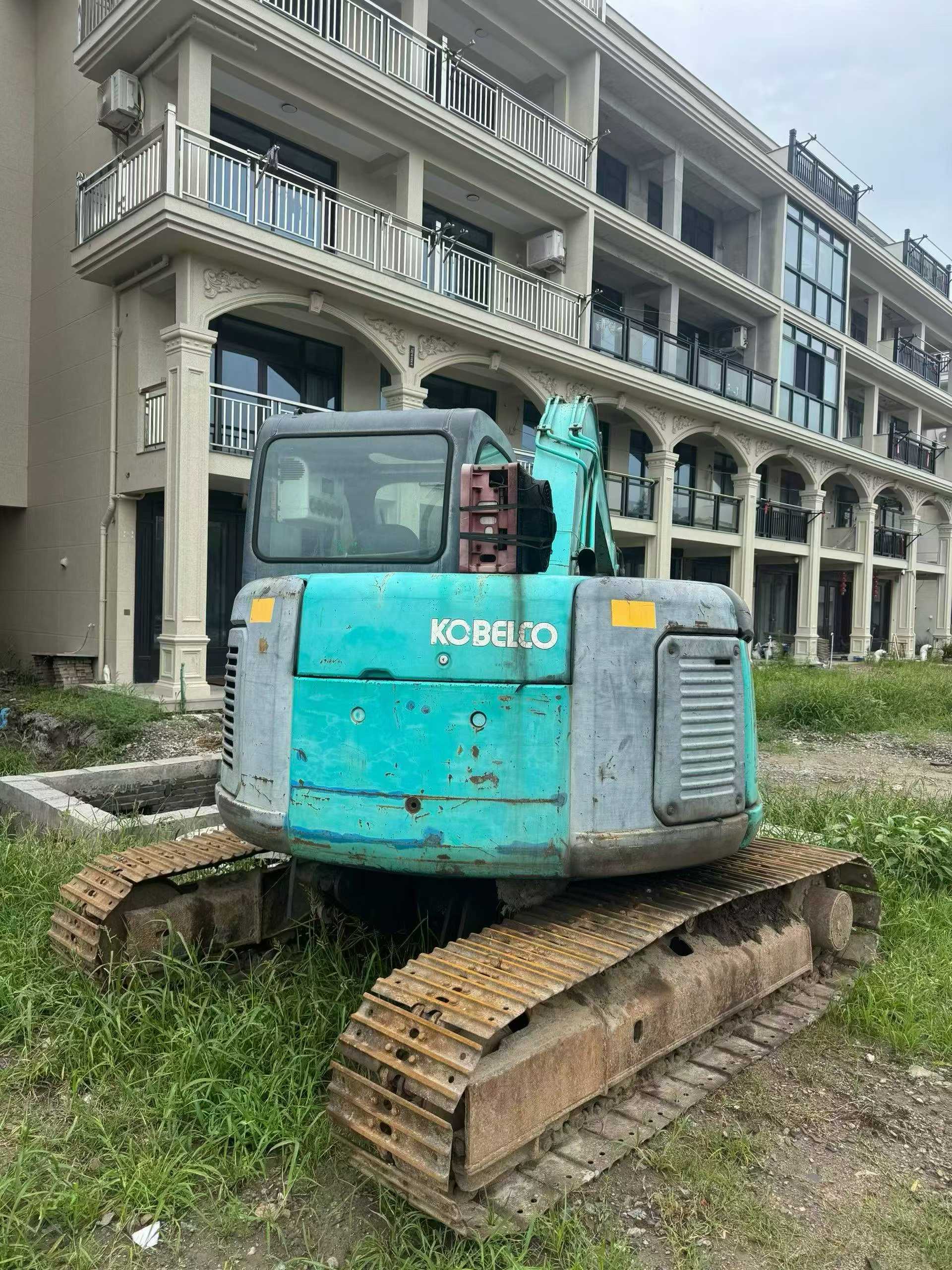 Buy Kobelco SK70 Used Excavator / 1
