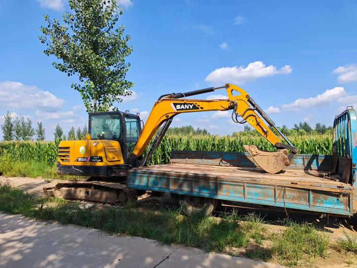 Buy Sany SY55 Used Excavator / 1