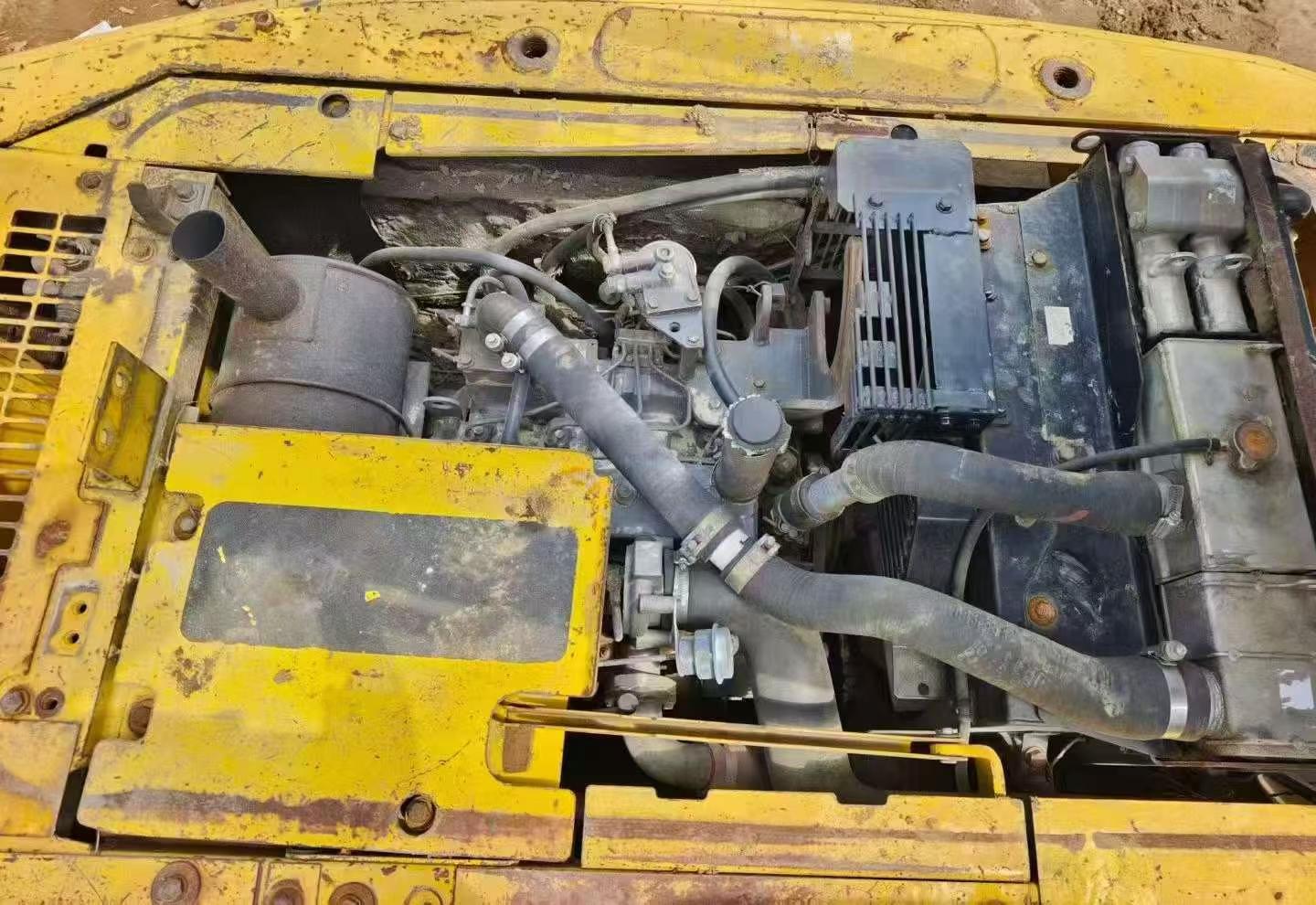 Buy Komatsu PC130-7 Used Excavator / 8