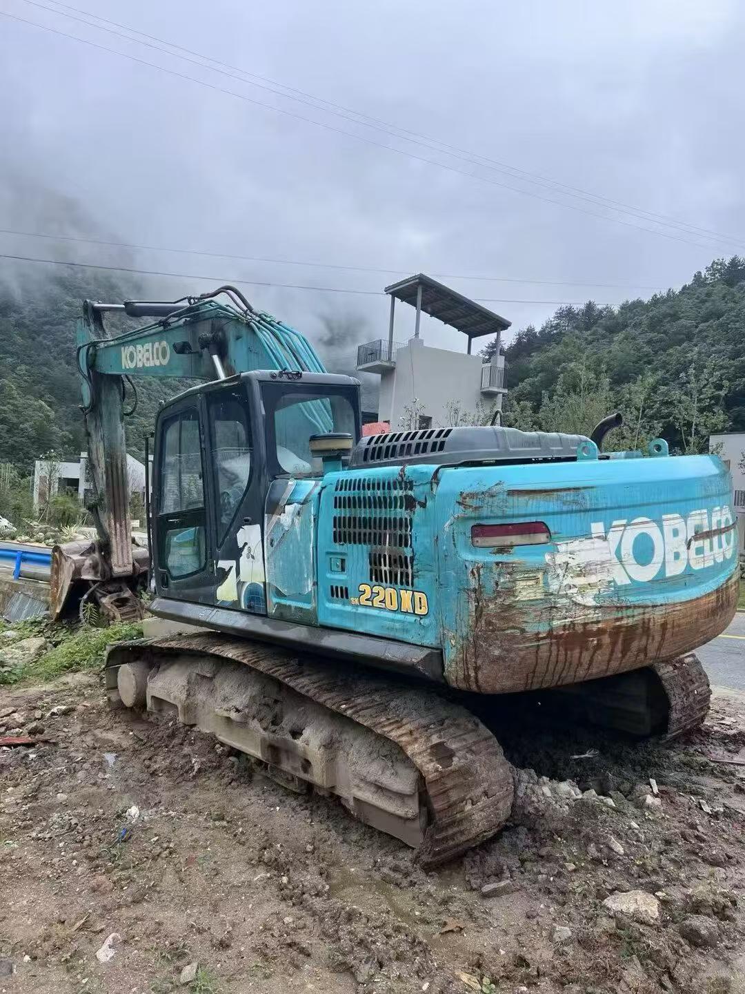 Buy Kobelco SK220-1 Used Excavator / 1