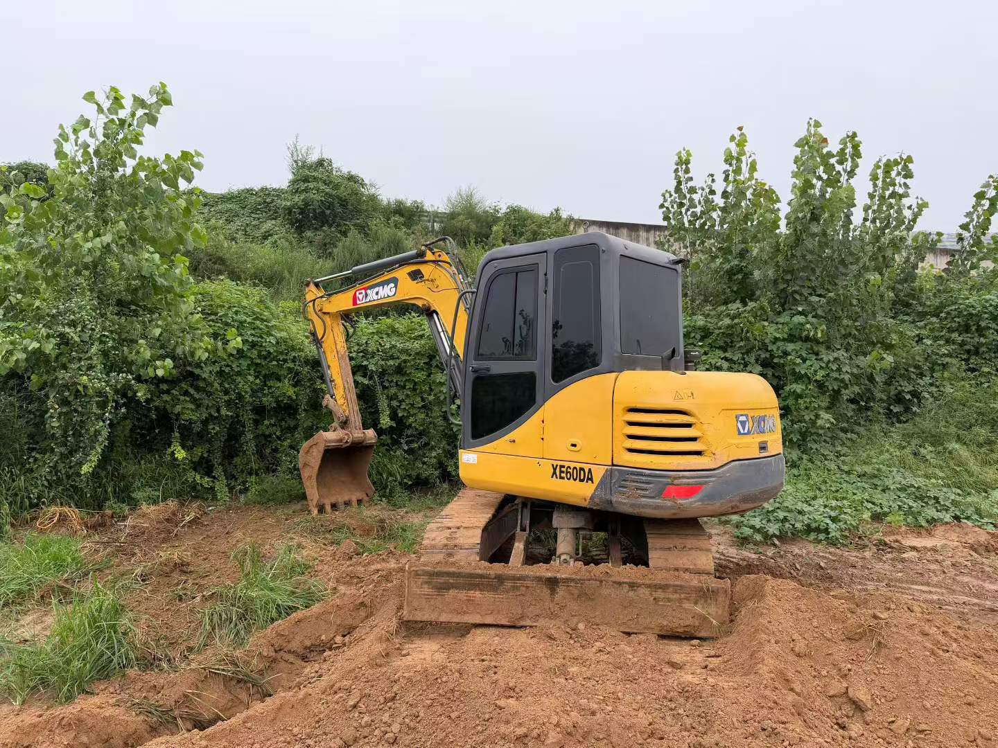 Buy XCMG XE60 Used Excavator / 2 Buy XCMG XE60 Used Excavator / 2
