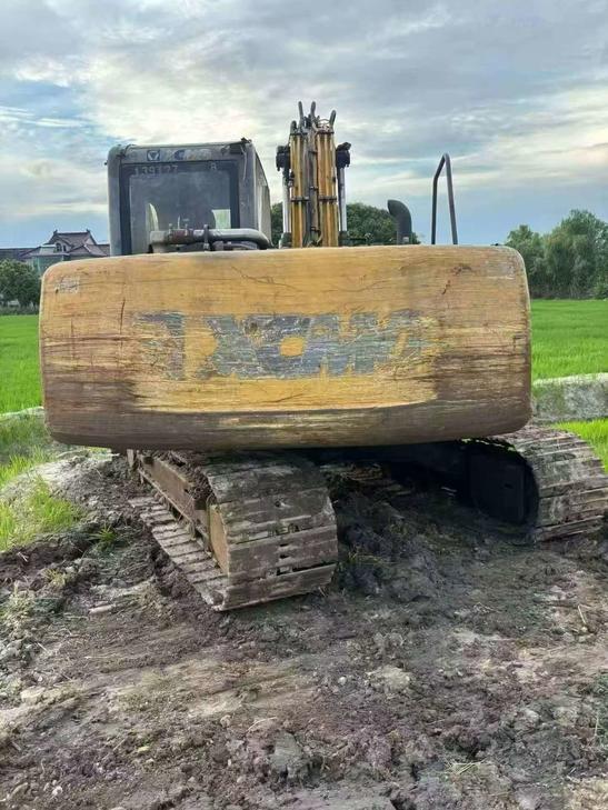 Buy XCMG XE150 Used Excavator / 1