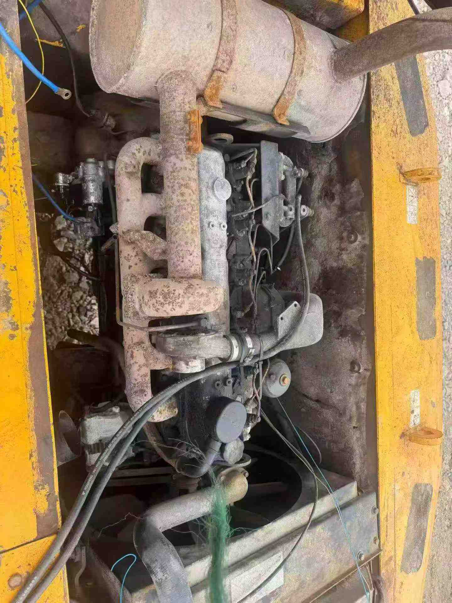 Buy Hyundai R215-7 Used Excavator / 7 Buy Hyundai R215-7 Used Excavator / 7
