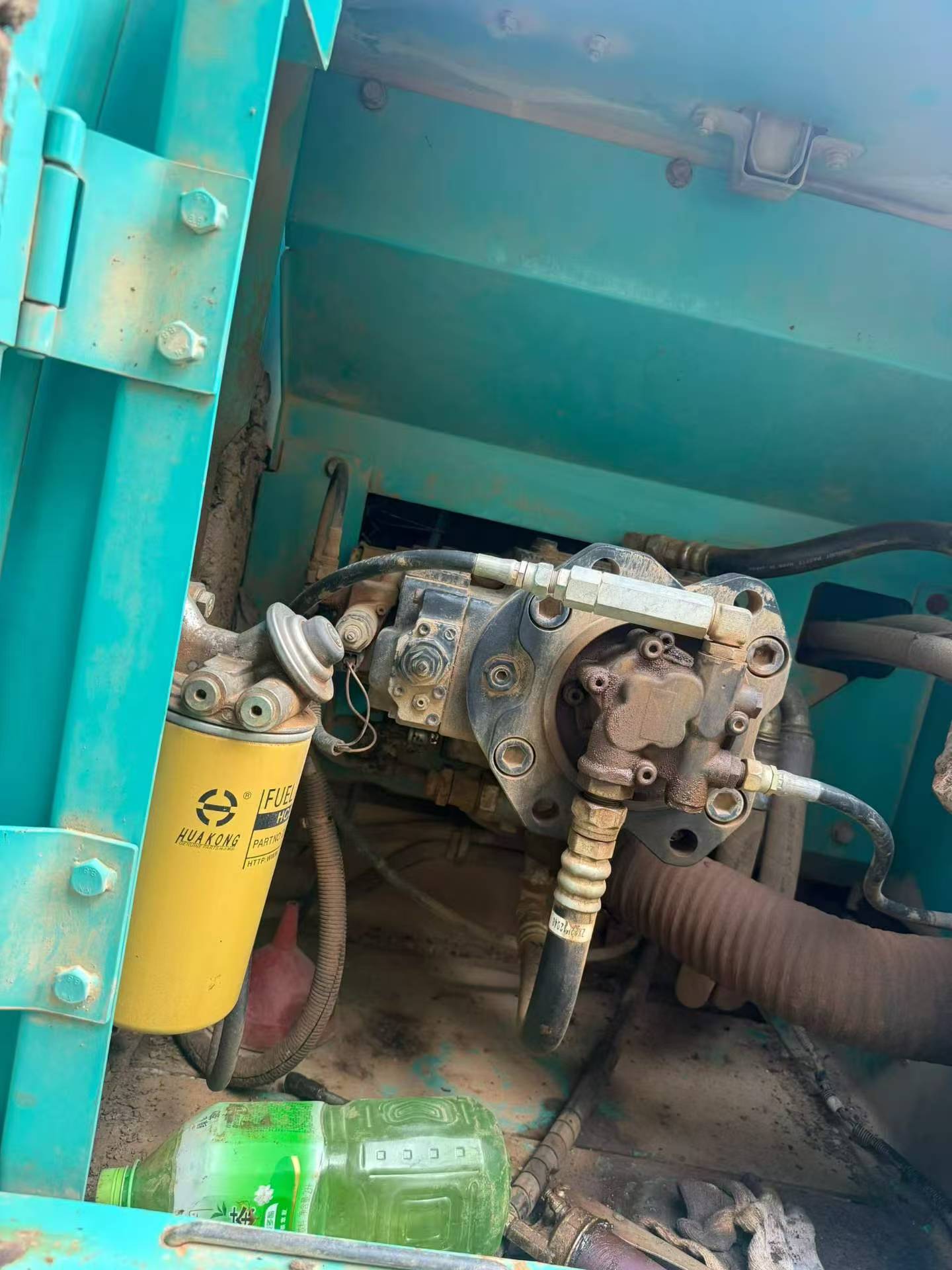 Buy Kobelco SK200-11 Used Excavator / 6 Buy Kobelco SK200-11 Used Excavator / 6