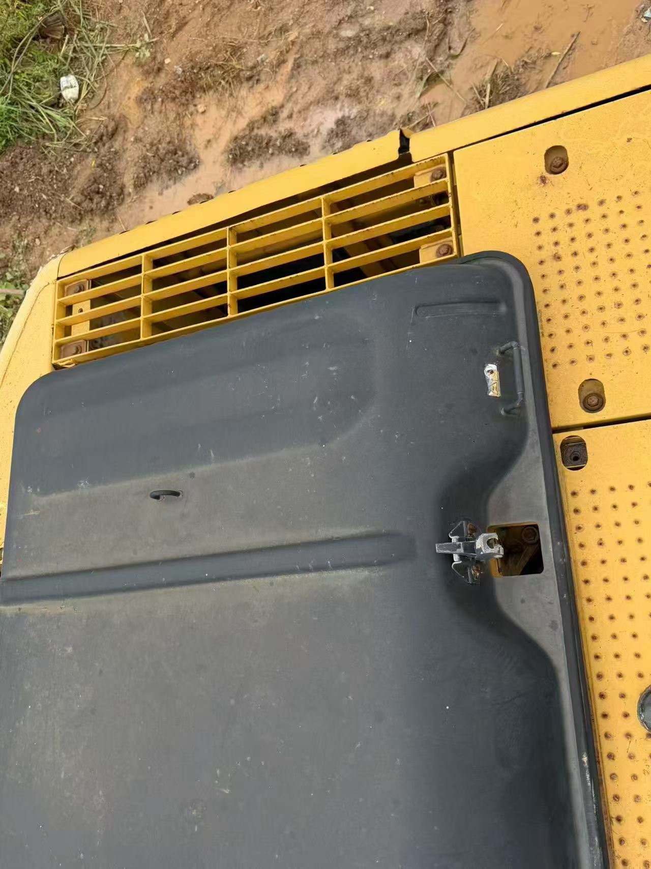 Buy Caterpillar 320A Used Excavator / 4 Buy Caterpillar 320A Used Excavator / 4