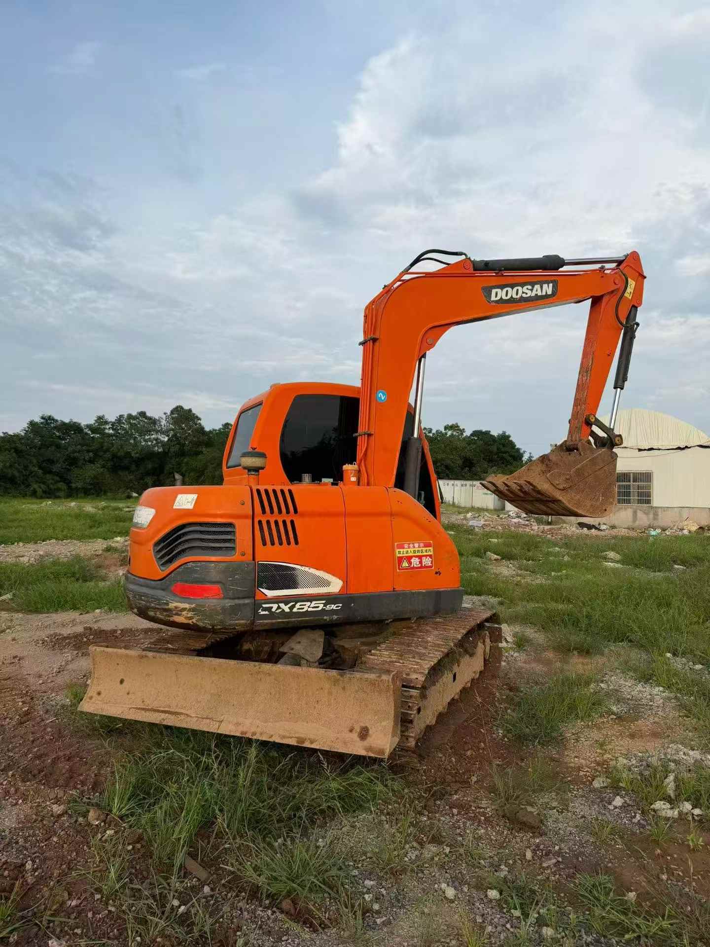 Buy Doosan DX75-9C Used Excavator / 3 Buy Doosan DX75-9C Used Excavator / 3