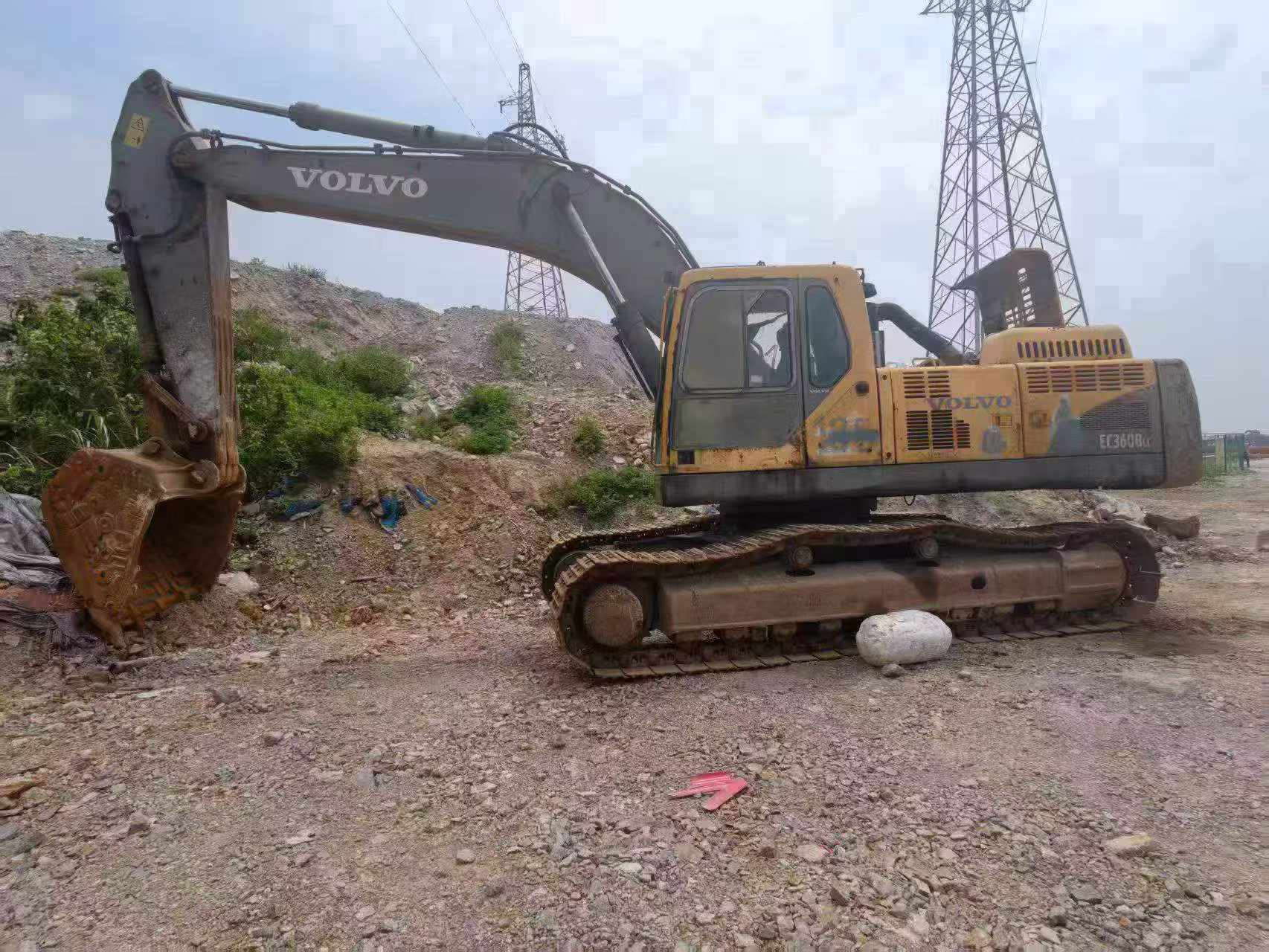 Buy Volvo EC360BL Used Excavator / 1