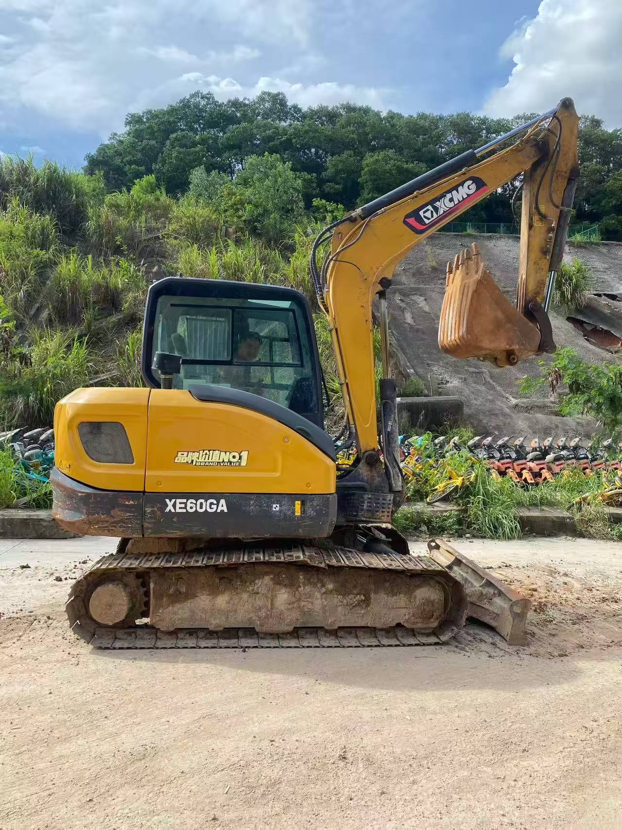 Buy XCMG XE60 Used Excavator / 2 Buy XCMG XE60 Used Excavator / 2