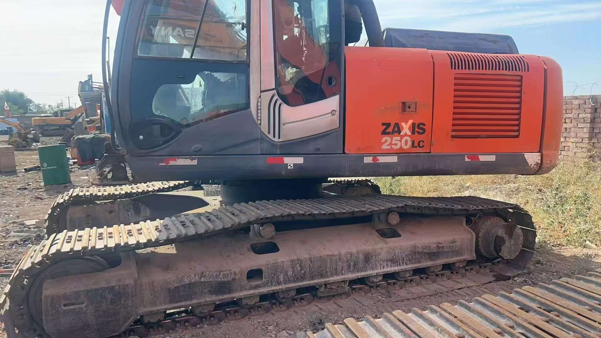 Buy Hitachi ZW250 Used Excavator / 1