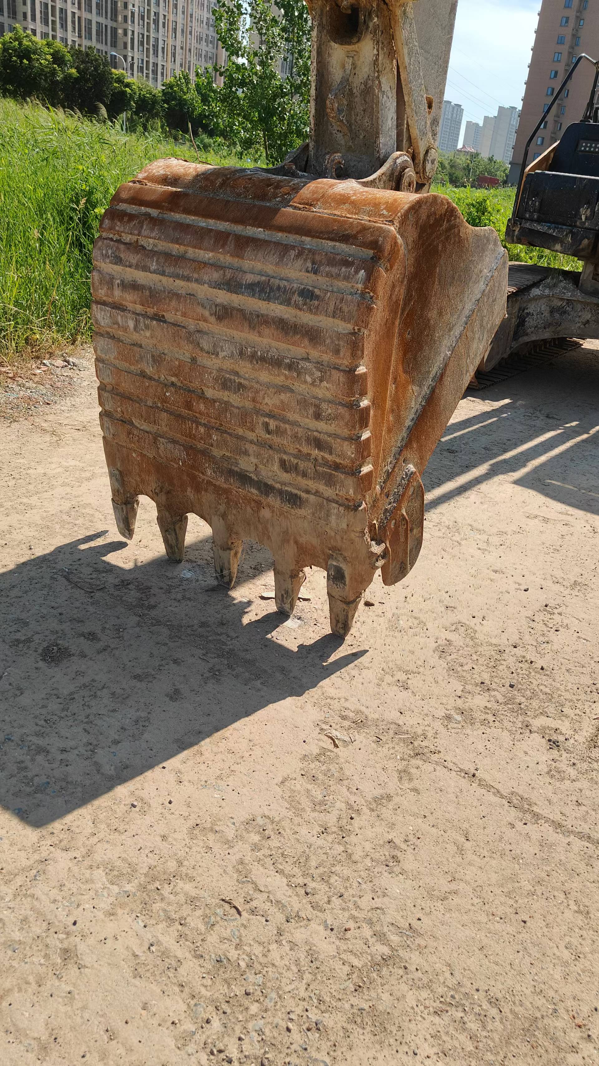 Buy Sany SY215C Used Excavator / 9 Buy Sany SY215C Used Excavator / 9