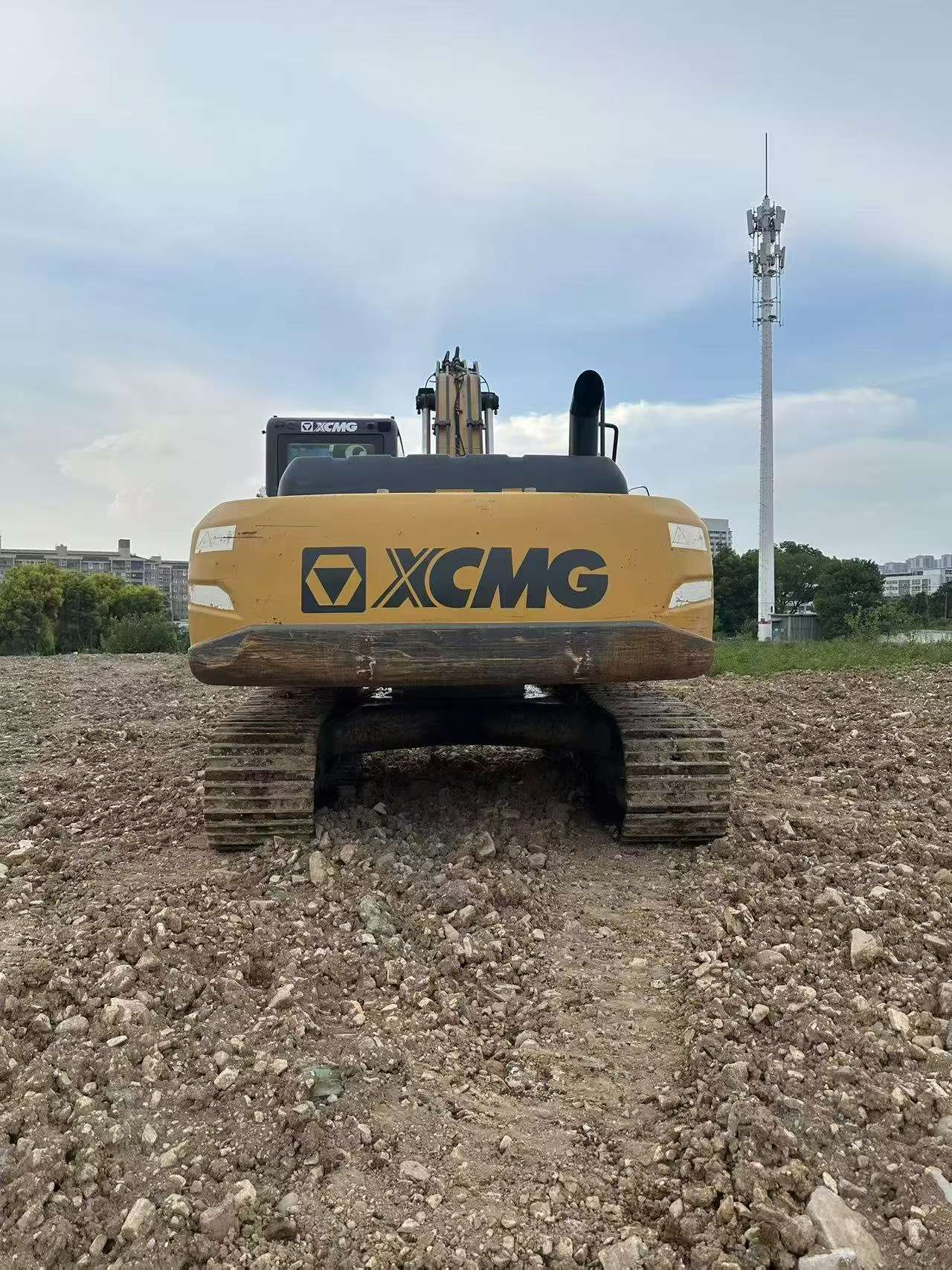 Buy XCMG XE215 Used Excavator / 9 Buy XCMG XE215 Used Excavator / 9