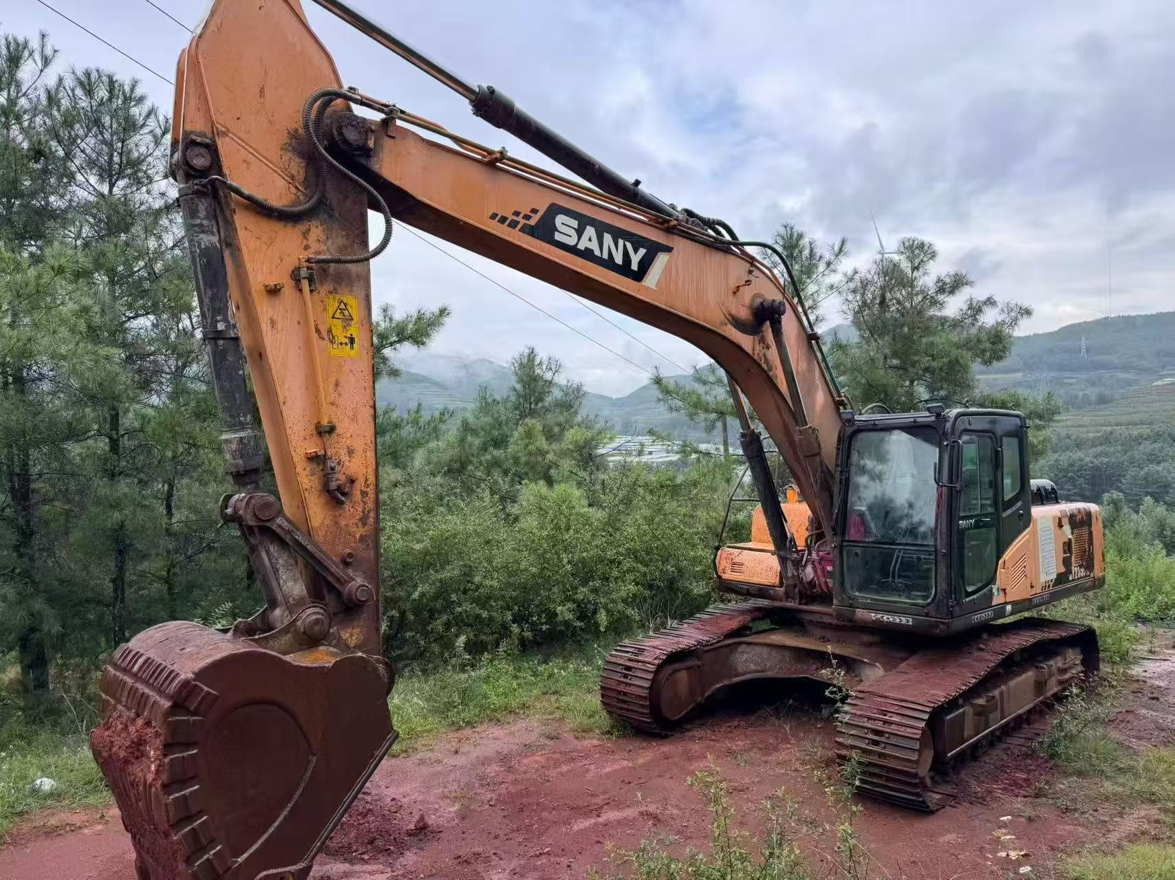 Buy Sany SY235C Used Excavator / 1