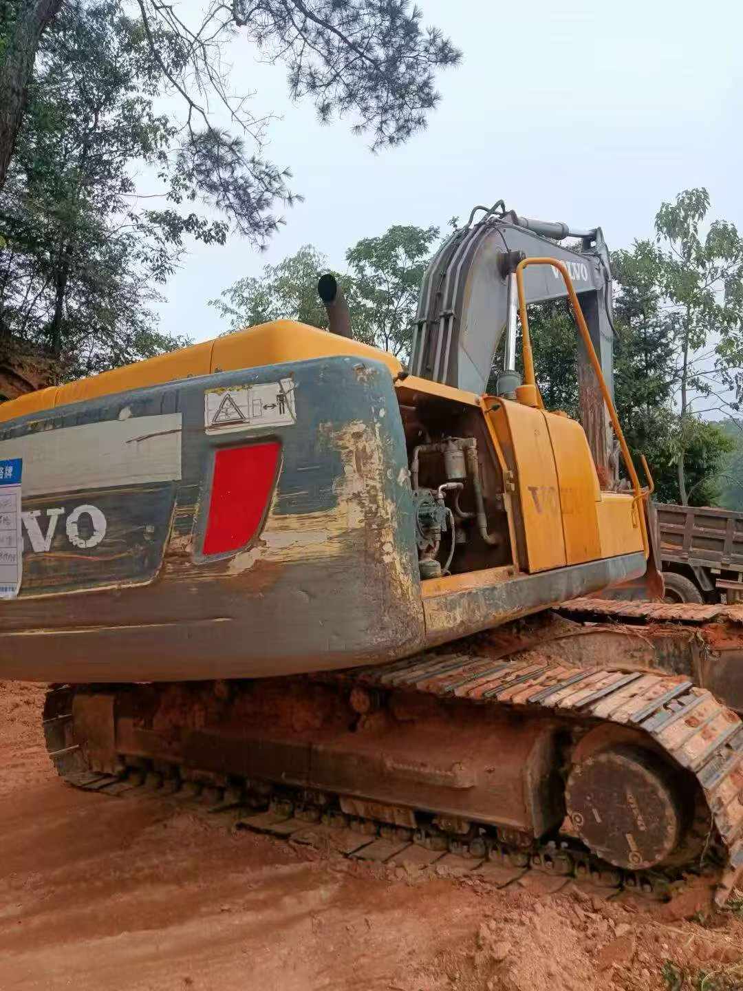 Buy Volvo EC210B Used Excavator / 4 Buy Volvo EC210B Used Excavator / 4