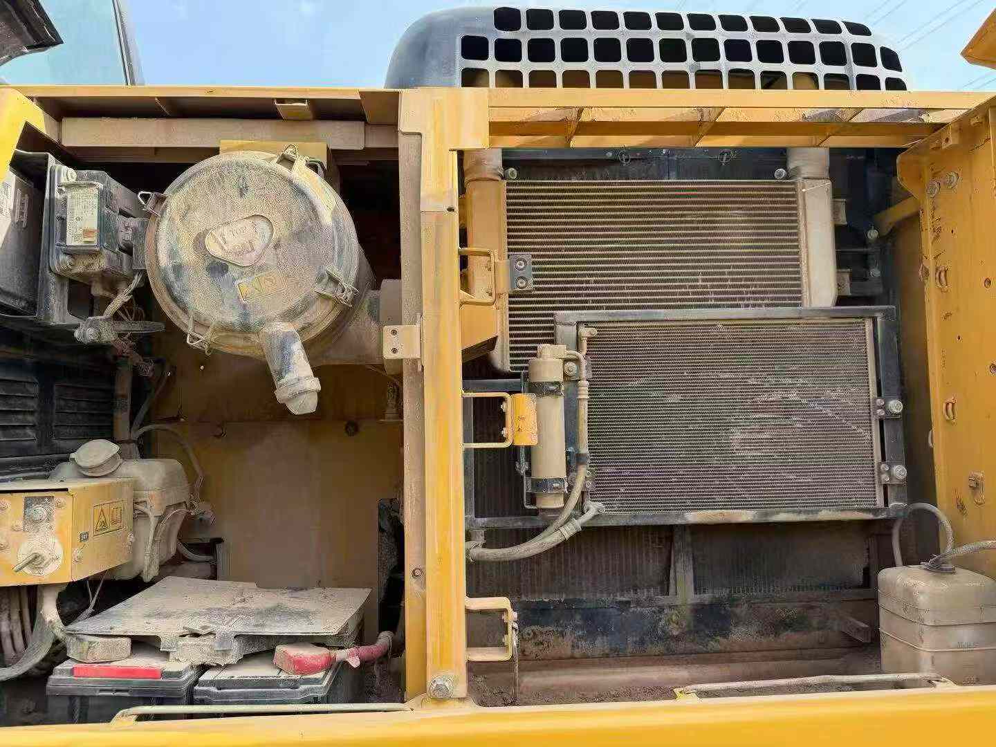 Buy Caterpillar 320D Used Excavator / 9 Buy Caterpillar 320D Used Excavator / 9