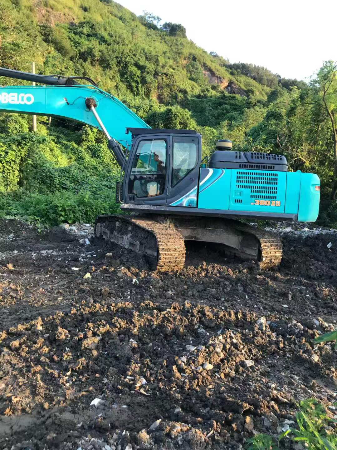 Buy Kobelco SK380D Used Excavator / 1