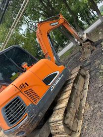 Buy Doosan DH60 Used Excavator / 3 Buy Doosan DH60 Used Excavator / 3