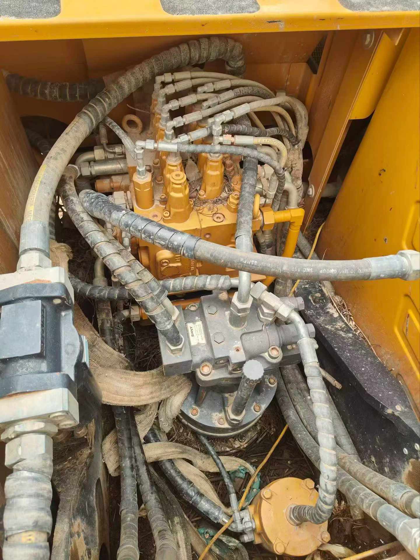 Buy Sany SY135 Used Excavator / 1