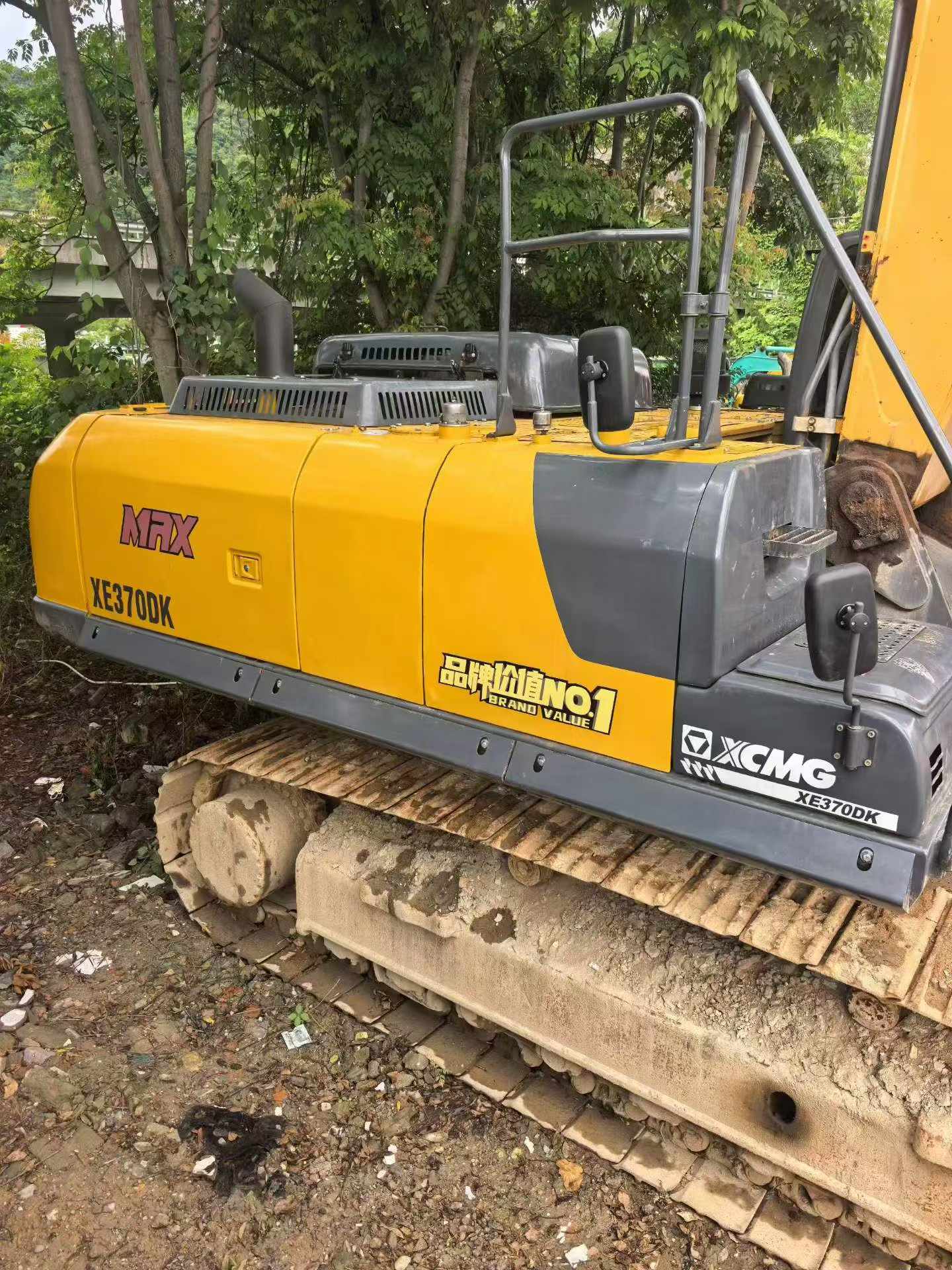 Buy XCMG XE370 Used Excavator / 2 Buy XCMG XE370 Used Excavator / 2