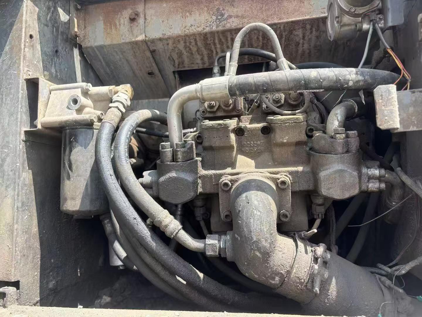 Buy Hitachi ZX200-6 Used Excavator / 4 Buy Hitachi ZX200-6 Used Excavator / 4