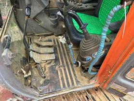 Buy Hitachi EX135UR Used Excavator / 3 Buy Hitachi EX135UR Used Excavator / 3