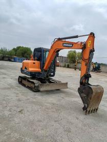 Buy Doosan DH60 Used Excavator / 3 Buy Doosan DH60 Used Excavator / 3