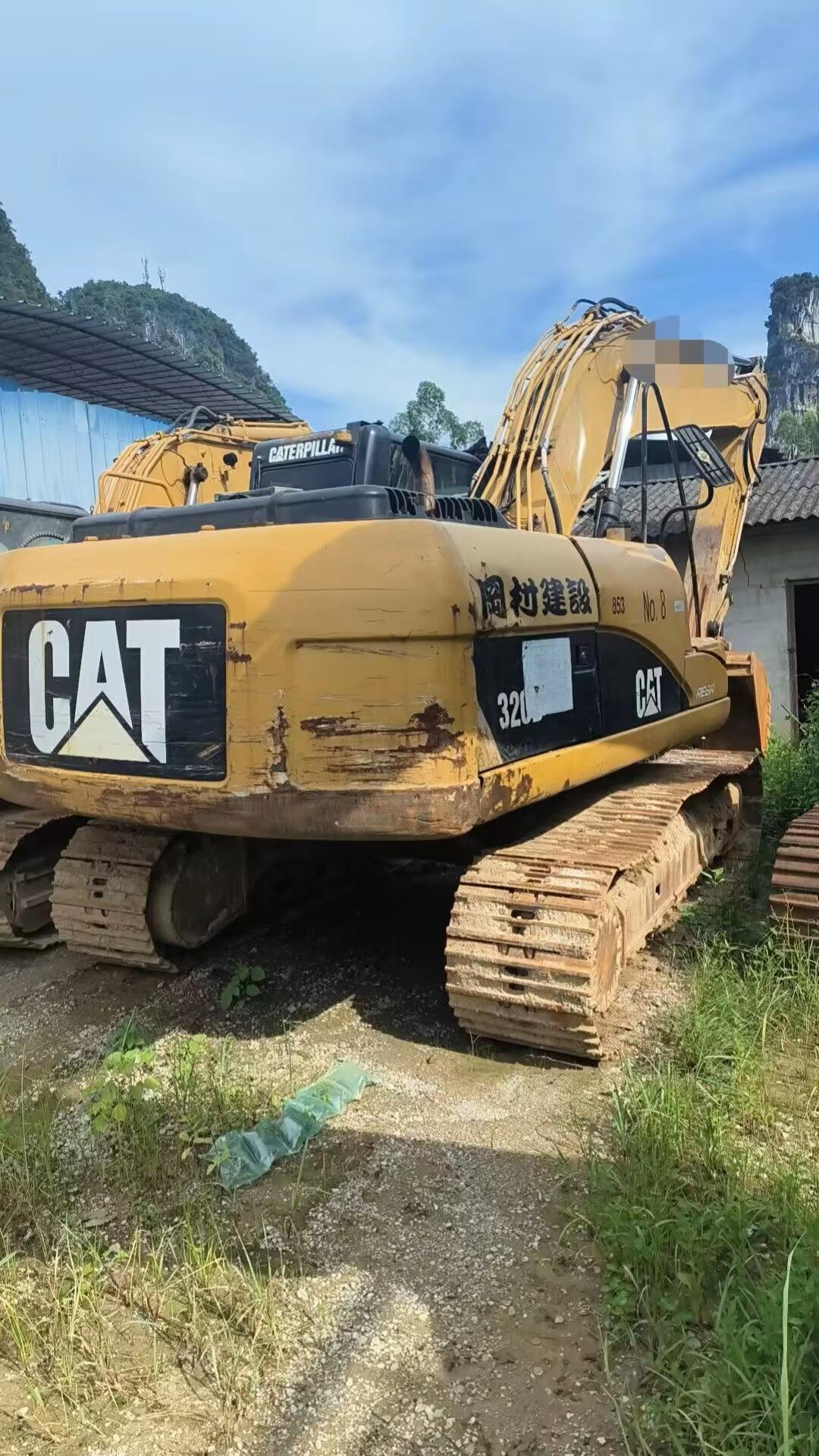 Buy Caterpillar 320D Used Excavator / 1