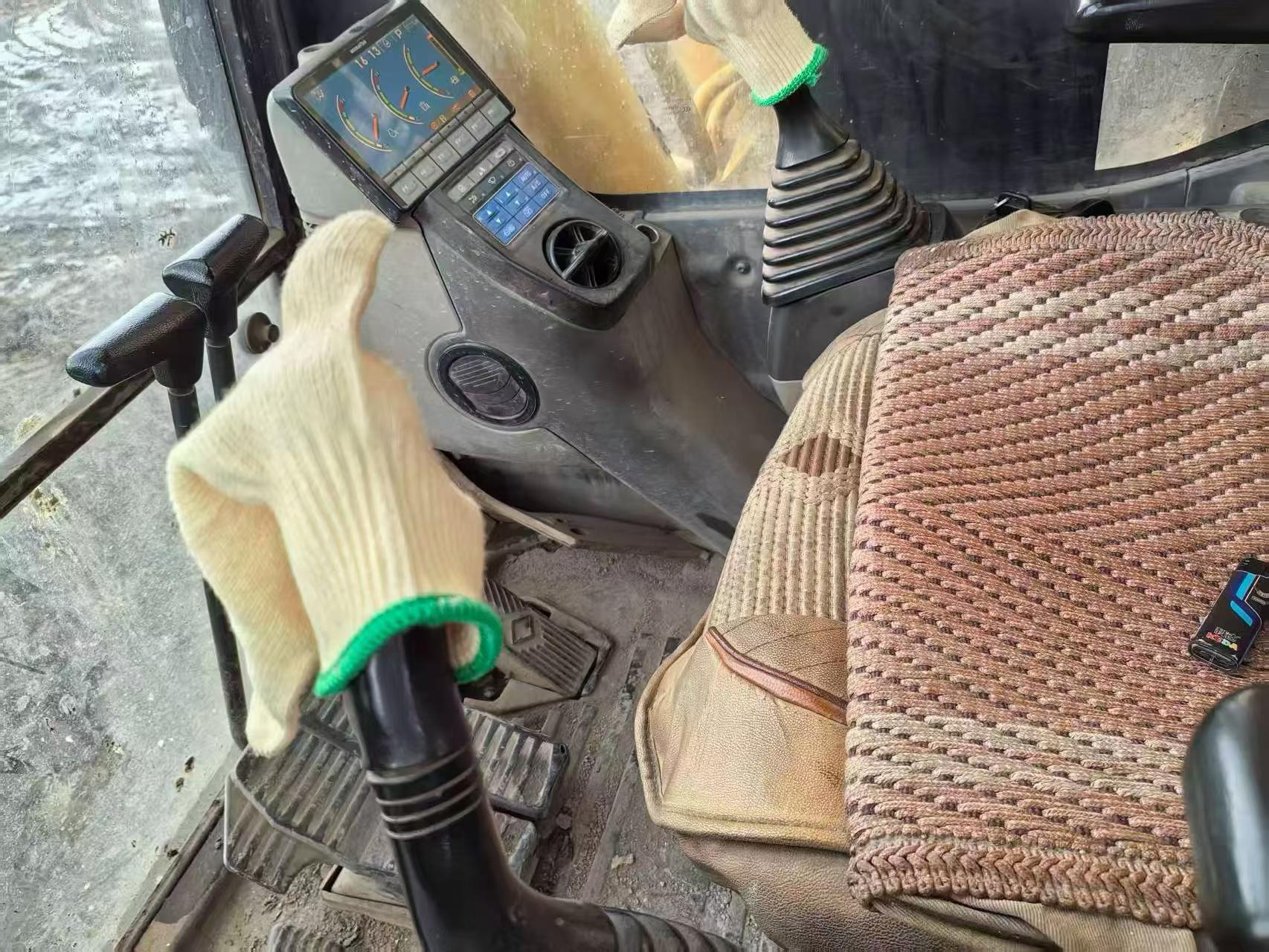 Buy Komatsu PC240-6 Used Excavator / 2 Buy Komatsu PC240-6 Used Excavator / 2