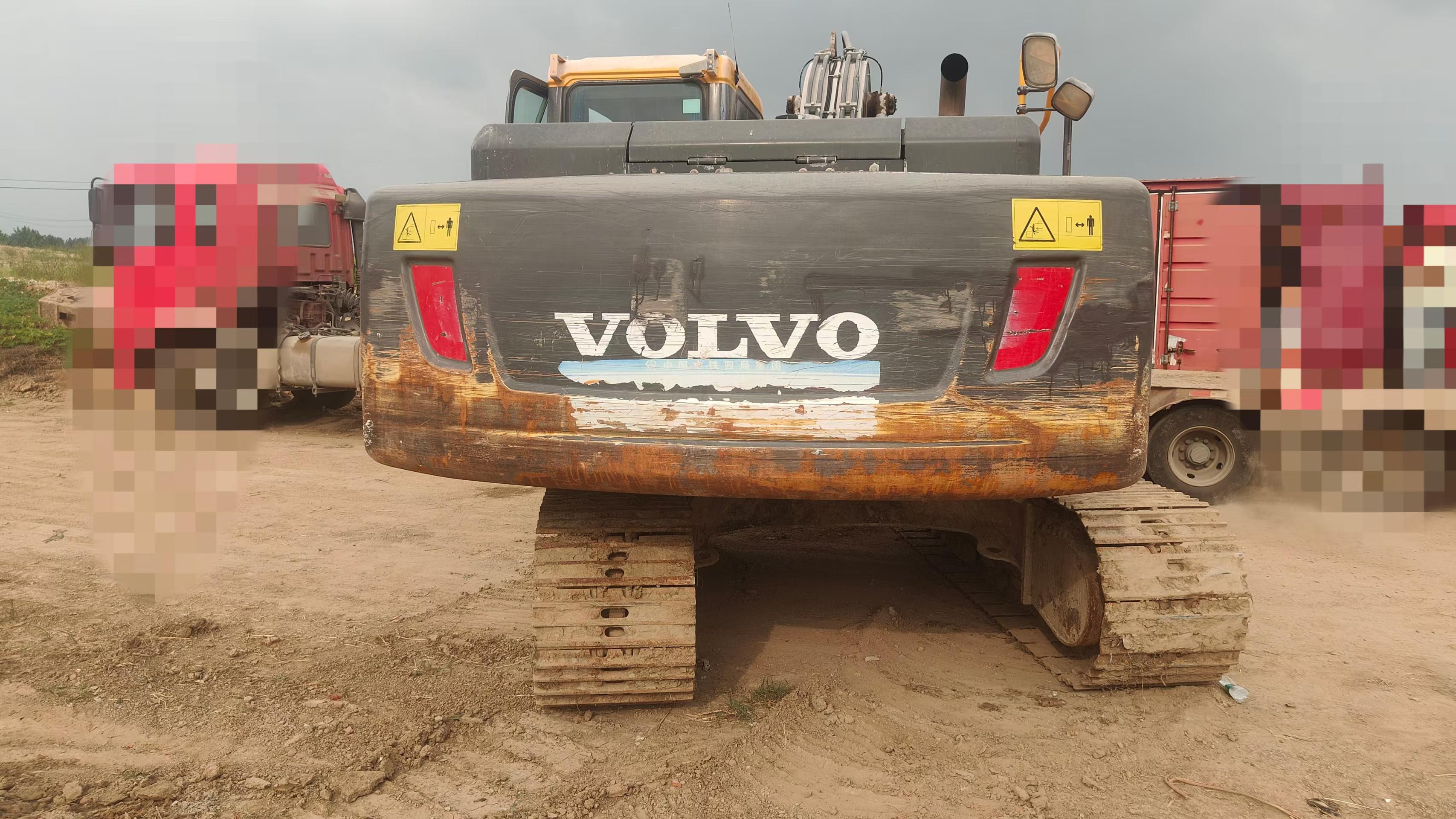 Buy Volvo EC200 Used Excavator / 3 Buy Volvo EC200 Used Excavator / 3