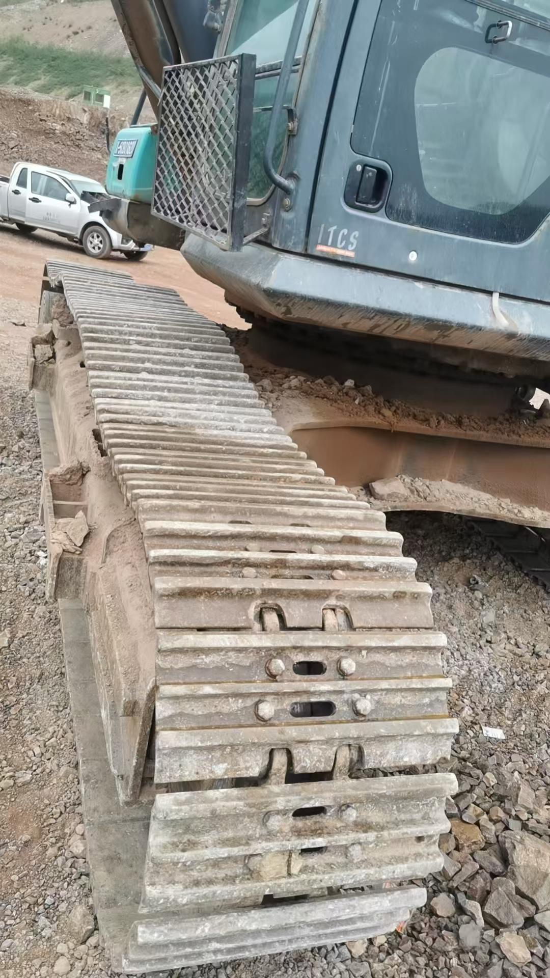 Buy Kobelco SK495D Used Excavator / 2