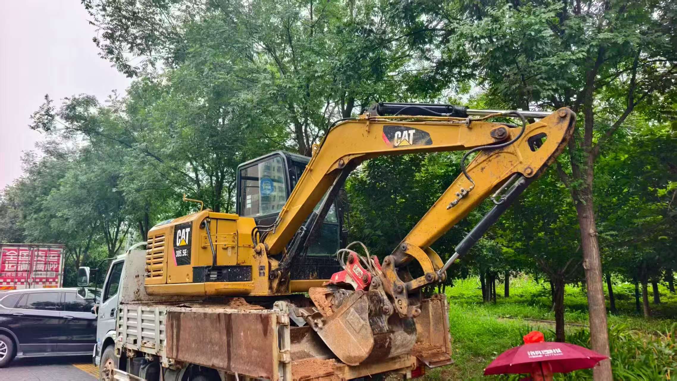 Buy Caterpillar 305B Used Excavator / 1