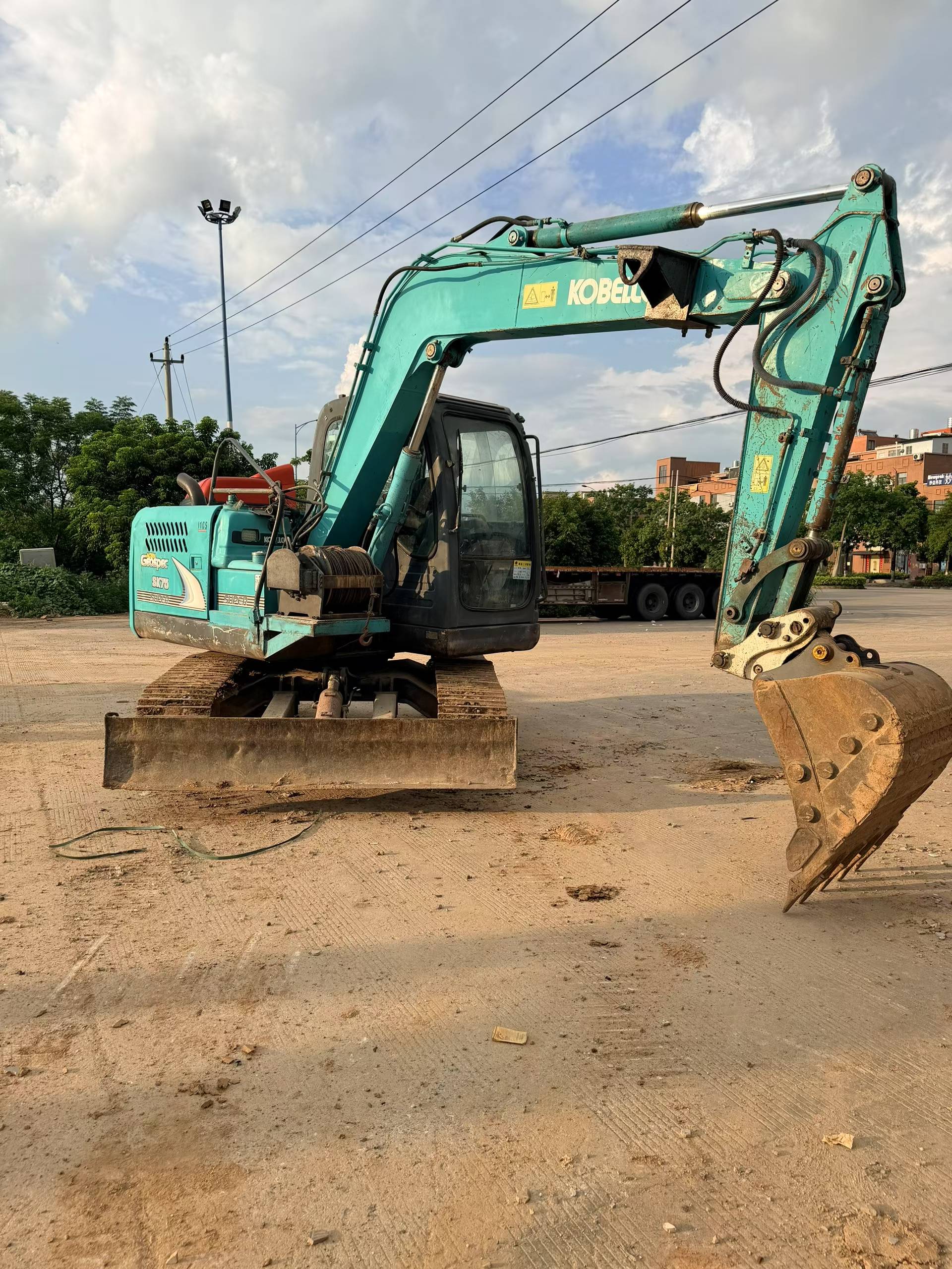 Buy Kobelco SK75 Used Excavator / 5 Buy Kobelco SK75 Used Excavator / 5